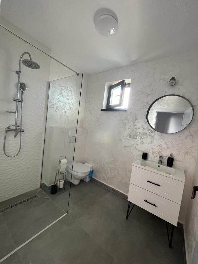 Deluxe Room,1426259769:JPEG